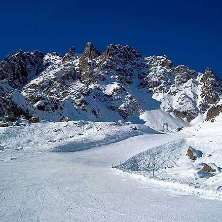 Nocleg ze śniadaniem Les Rochers 42 Lits *