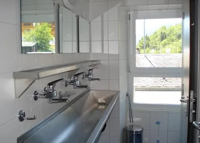 Les Rochers 42 Lits Oda ve Kahvaltı Les Marécottes